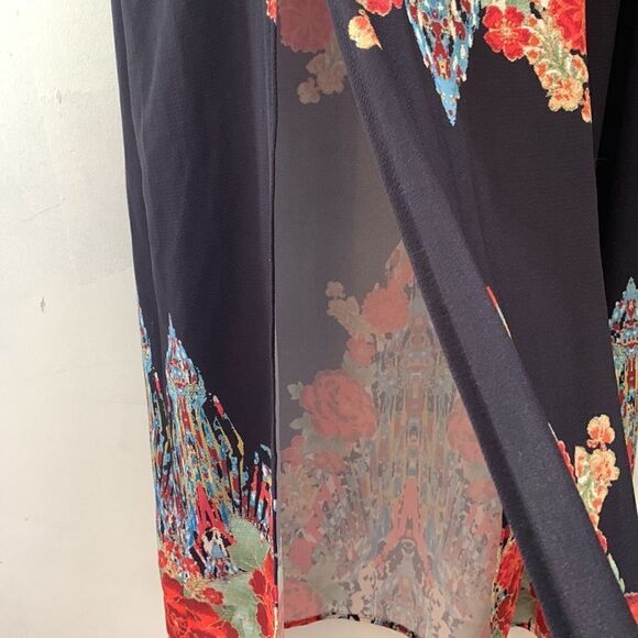 Flying Tomato maxi skirt with dramatic front slits and floral design Size M - Picture 4 of 9